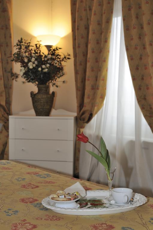 Agriturismo Il Borghetto كريسْبيلاّنو الغرفة الصورة