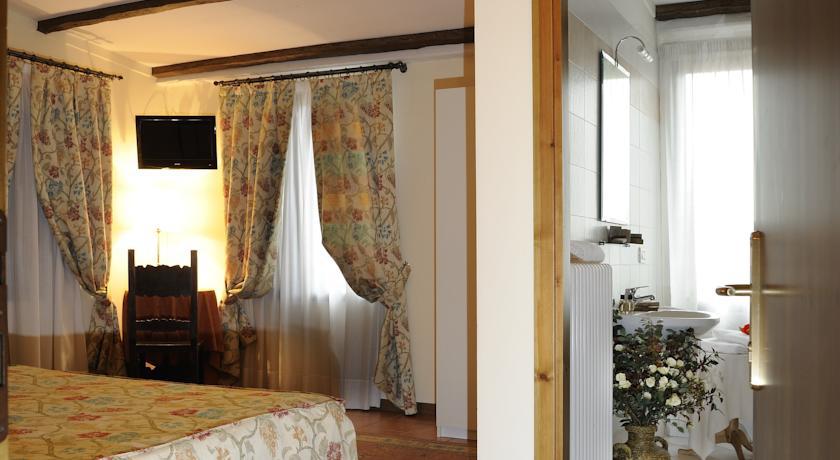 Agriturismo Il Borghetto كريسْبيلاّنو الغرفة الصورة